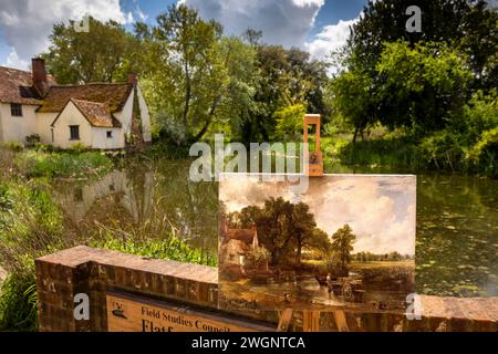 Royaume-Uni, Angleterre, Suffolk, Flatford, Willy Lott’s House, scène du Haywain de John Constable Banque D'Images