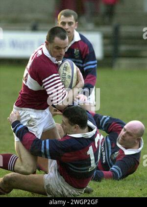 GALA V WATSONIANS, NETHERDALE. 22/1/00. Scott Hastings de Watsonian fait tomber Galas Scott Paterson. Banque D'Images