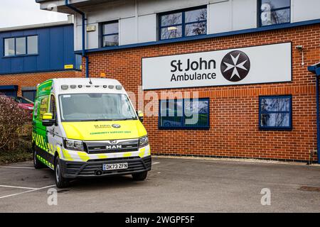 Vue extérieure de l'ambulance de l'unité de soutien communautaire de St John Banque D'Images