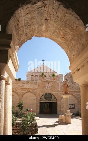 Jardin du cloître de l'église Sainte-Catherine, Bethléem, Israël Banque D'Images