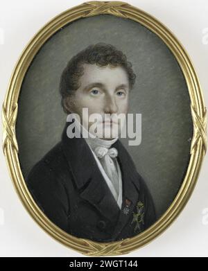 Pieter de Riemer (1769-1831), professeur en Dished et Obstétrique, chirurgien consultant du roi Guillaume Ier, Johannes Hari (I), 1800- 1831 miniature (peinture) Portrait de Pieter de Riemer (1769-1831). Professeur de dissection et d'obstétrique, chirurgien consultant du roi Guillaume I. Buste, à droite. Fait partie de la collection de portraits miniatures. ivoire. métal. verre. professeur de bois (matériel végétal). médecin, docteur Banque D'Images