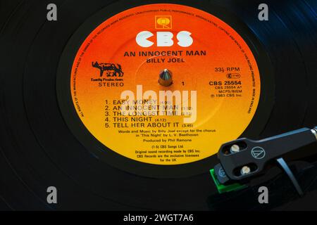 Billy Joel Innocent Man album vinyle LP avec tonearm, cartouche, coque et stylet sur tourne-disque - 1983 Banque D'Images