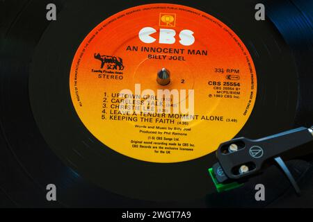 Billy Joel Innocent Man album vinyle LP avec tonearm, cartouche, coque et stylet sur tourne-disque - 1983 Banque D'Images