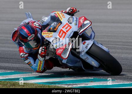 Kuala Lumpur, Malaisie. 06th Feb, 2024. Le pilote espagnol Marc Marquez de Gresini Racing MotoGP en action lors des essais officiels du MotoGP de Sepang sur le circuit international de Sepang. Crédit : SOPA images Limited/Alamy Live News Banque D'Images