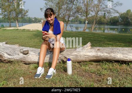 Jeune femme de fitness, Zibido San Giacomo mi, Italie Banque D'Images