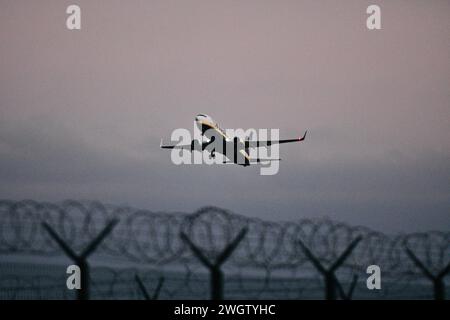 Décollage de l'avion, aéroport international Ferenc Liszt de Budapest Banque D'Images