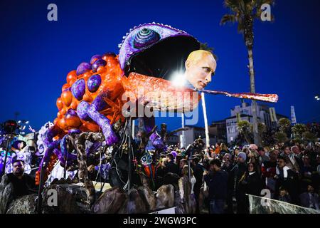 Viareggio, Italie. 03rd Feb, 2024. Un flotteur satirant Vladimir Poutine est exposé lors de la première parade masquée du Carnaval de Viareggio à Viareggio, en Italie, le 3 février 2024. (Photo par Alessandro Bremec/NurPhoto)0 crédit : NurPhoto SRL/Alamy Live News Banque D'Images