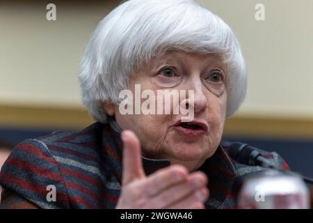 Washington, District de Columbia, États-Unis. 6 février 2024. La secrétaire au Trésor Janet Yellen témoigne devant la Commission des services financiers de la Chambre des communes lors d'une audience intitulée rapport annuel du Conseil de surveillance de la stabilité financière mardi 6 février 2024 à Washington. (Crédit image : © Eric Kayne/ZUMA Press Wire) USAGE ÉDITORIAL SEULEMENT! Non destiné à UN USAGE commercial ! Banque D'Images