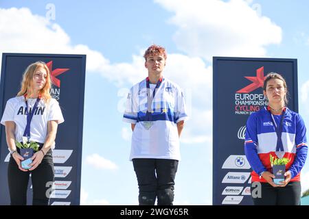 Femmes BMX Freestyle : Iveta Miculycova (CZE, médaille d'or), Kim Muller (GER, médaille d'argent), Laury Perez (FRA, médaille de bronze). Munich 2022 Banque D'Images