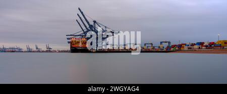 Felixstowe, Royaume-Uni - 5 janvier 2023 : Felixstowe Container Port, Suffolk, Royaume-Uni Banque D'Images