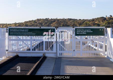 Les nouvelles portes fauniques de la chaussée entre Victor Harbor et Granite Island en Australie méridionale le 11 septembre 2023 Banque D'Images