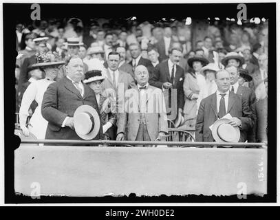 Le baseball, le professionnel. De gauche à droite - TAFT ; MME. KNOX ; SEC. C.P. KNOX, vice-président ; Mme Sherman. TAFT, l'ARRIÈRE GAUCHE DU PRÉSIDENT Banque D'Images