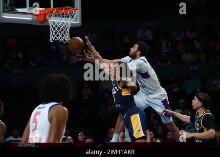 Non exclusif : 05 février 2024 à Mexico, Mexique : Maozinha Pereira (45) de Capitanes et Eli Cain (4) de Salt Lake City Stars vont au rebond Banque D'Images