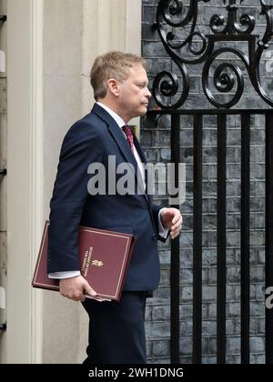 Londres, Royaume-Uni, 6 février 2024. Grant Shapps, secrétaire d'État à la Défense quitte le numéro 10 après la réunion du cabinet. Banque D'Images