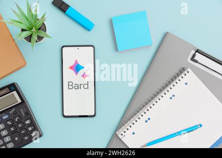 Wroclaw, Pologne - 5 février 2024 : logo Google Bard. Outil de chat AI de Google Banque D'Images