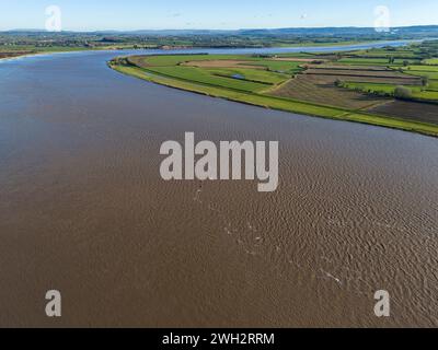 Newnham et la rivière Severn regardant en amont vers Westbury. Gloucestershire. Banque D'Images
