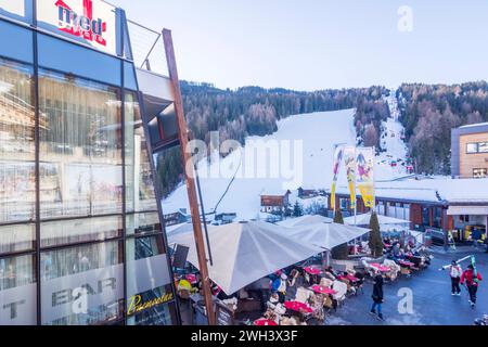 Remontées mécaniques, piste de ski, ski alpin, Alpes de Samnaun Serfaus Serfaus-Fiss-Ladis Tyrol, Tyrol Autriche Banque D'Images