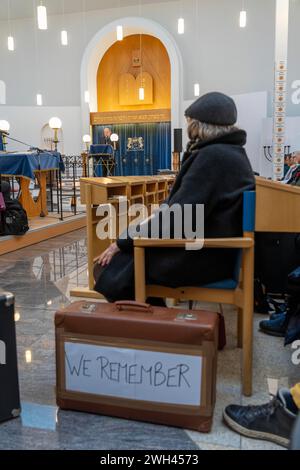 marche des valises à Recklinghausen, pour la 2ème fois plus de 500 personnes traversent Recklinghausen, portant des valises portant l'inscription #WeRemember, i. Banque D'Images