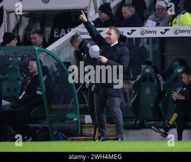 Édimbourg, Royaume-Uni. 07 février 2024. Scottish Premiership - Hibernian FC - Celtic FC 07/02/2024 le manager du Celtic, Brendan Rodgers, crie à ses joueurs alors que Hibernian affronte le Celtic dans la Scottish Premiership au Easter Road Stadium, Édimbourg, Royaume-Uni crédit : Ian Jacobs/Alamy Live News Banque D'Images