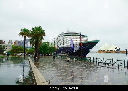 Bateau de croisière Holland America Line Noordam dans le port de Sydney Australia à Circular Quay Banque D'Images