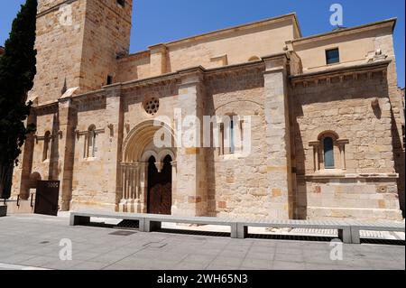 Ville de Zamora, église Santiago del Burgo (roman 12-13ème siècles). Castilla y Leon, Espagne. Banque D'Images