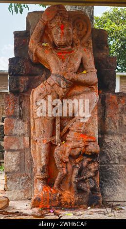 Statue du Seigneur Hanuman sur le campus du temple Shri Pataleshwar, Malhar, Bilaspur, Chhattisgarh, Inde. Banque D'Images