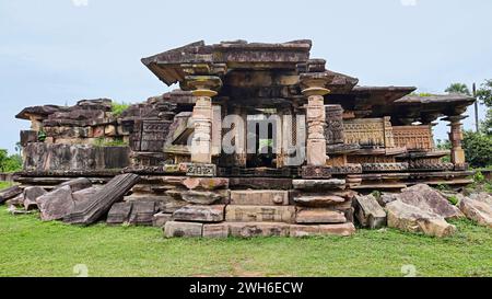 Temple de ruine à l'intérieur du campus de Kota Gullu, Ghanpur, Warangal, Telangana, Inde. Banque D'Images