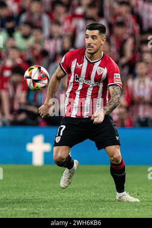 Yuri Berchiche de l'Athletic Club en action lors du match de la finale du quart de Copa del Rey entre l'Athletic Club et le FC Barcelone au stade San Mames le 24 janvier 2024 à Bilbao, en Espagne. Photo de Victor Fraile / Power Sport images Banque D'Images