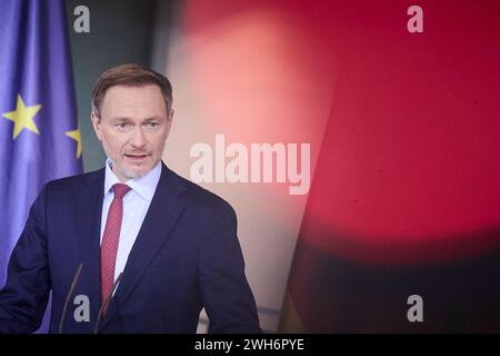 Berlin, Pressestatements von Bundeskanzler Scholz, Bundesminister Habeck und Bundesminister Lindner Olaf Scholz Bundeskanzler, SPD, Christian Lindner Bundesminister der Finanzen, Vizekanzler, FDP und Robert Habeck Bundesminister für Wirtschaft und Klimaschutz, Vizekanzler, Bündnis 90/Die Grünen geben am 13.12.2023 ein gemeinsames Pressestatement im Bundeskanzler in Berlin ab. IM Bild : Christian Lindner Bundesminister der Finanzen, Vizekanzler, FDP Berlin Bundeskanzleramt Berlin Deutschland *** Berlin, communiqués de presse du chancelier fédéral Scholz, du ministre fédéral Habeck et du ministre fédéral ministe Banque D'Images