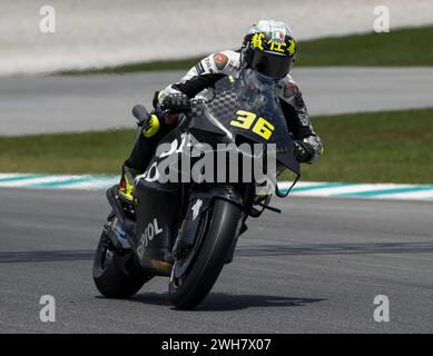 Kuala Lumpur, Malaisie. 08th Feb, 2024. Le pilote espagnol Joan Mir de l'écurie Repsol Honda a assisté aux essais officiels du MotoGP de Sepang sur le circuit international de Sepang. Crédit : SOPA images Limited/Alamy Live News Banque D'Images