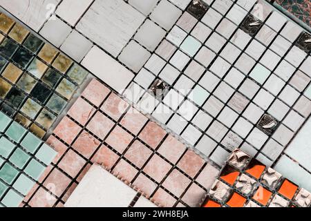 Échantillons colorés de carreaux de céramique pour la cuisine ou la salle de bains matériaux d'intérieur conception de maison, plancher, grès de porcelaine. Banque D'Images