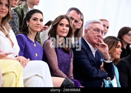 Emerson Tenney, Teri Hatcher und Helmut Schlotterer BEI der Marc Cain Fashion Show auf der Berlin Fashion week automne/hiver 2024 in der Arena Berlin. Berlin, 06.02.2024 Banque D'Images