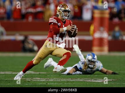 Santa Clara, États-Unis. 28 janvier 2024. Le quarterback des 49ers de San Francisco Brock Purdy (13 ans) se bat contre les Lions de Détroit dans le quatrième quart-temps du match du championnat NFC au Levi's Stadium à Santa Clara, Californie, le dimanche 28 janvier 2024. (Photo de Nhat V. Meyer/Bay Area News Group/TNS/SIPA USA) crédit : SIPA USA/Alamy Live News Banque D'Images