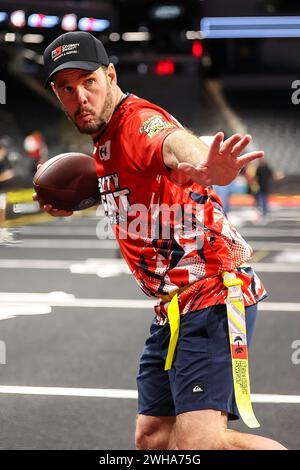 Henderson, Nevada, États-Unis. 08th Feb, 2024. L'acteur Kevin Dillon prend la pose lors du 24e Celebrity Flag Football Challenge au Dollar Loan Center de Henderson, Nevada. Christopher Trim/CSM/Alamy Live News Banque D'Images