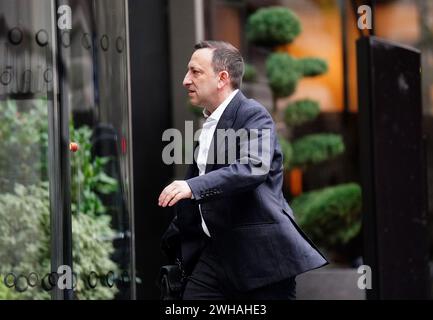 Tony Bloom, propriétaire et président de Brighton et Hove Albion, arrive à la réunion des actionnaires de la premier League dans un hôtel de Londres. Date de la photo : vendredi 9 février 2024. Banque D'Images