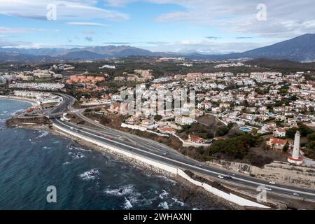 Plage de Punta de Calaburras dans la crique de la province de Mijas à Malaga, Andalousie Banque D'Images