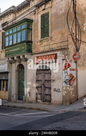 Le Rommy Shake's Pastizzeria fermé, Sleima, Malte Banque D'Images