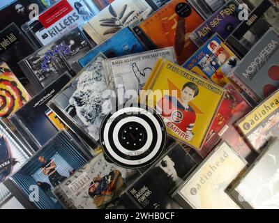 Music Exhibition ; Rage Against the machine album CD - Heavy metal et rap avec des influences punk rock et funk Banque D'Images