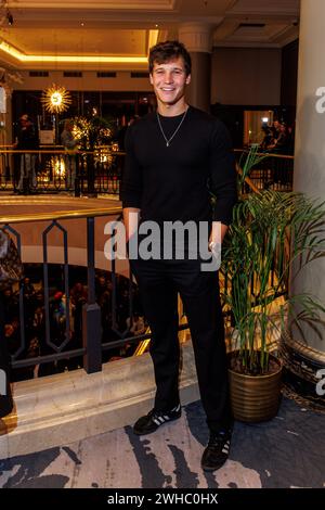 Deutscher Musikautorinnen Preis 2024 Wincent Weiss beim Deutschen Musikautorinnen Preis 2024 im The Ritz-Carlton Hotel AM 08.02.2024 in Berlin. *** Prix des écrivains de musique allemands 2024 Wincent Weiss au Prix des écrivains de musique allemands 2024 au Ritz Carlton Hotel le 08 02 2024 à Berlin Copyright : xEventpressxKochanx Banque D'Images