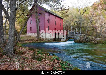 Maison de moulin à ressort de ruelle Banque D'Images