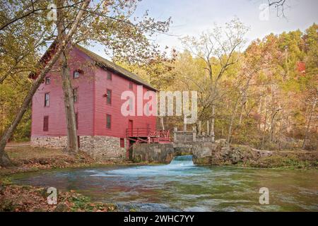 Maison de moulin à ressort de ruelle Banque D'Images