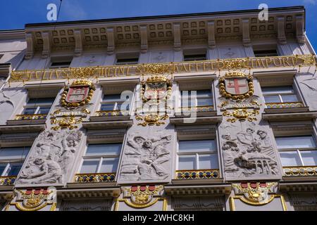 Façade décorée sur une maison à Fleischmarkt, Julius Meinl Import, 1er arrondissement, Vienne, Autriche Banque D'Images