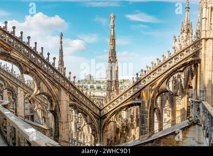 Terrasses de la cathédrale de Milan, Lombardie, Italie Banque D'Images