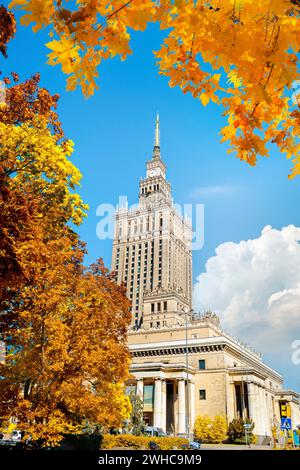 Automne à Varsovie, vue de dessus du Palais de la Culture en Pologne Banque D'Images