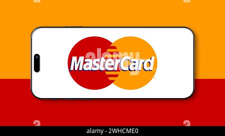 Istanbul, Turquie - 7 février 2024 : logo de la marque Mastercard sur l'écran du smartphone. MasterCard est une société de paiement mondiale facilitant la sécurité électronique Banque D'Images