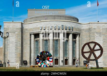 Volksbuehne am Rosa-Luxemburg-Platz, théâtre, opéra, architecture, RDA, Allemagne de l'est, histoire, culture, bâtiment culturel, vue, monument Banque D'Images