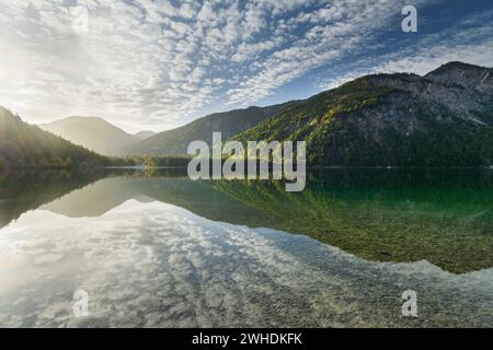 Plansee, Reutte, Alpes d'Ammergau, Tyrol, Autriche Banque D'Images
