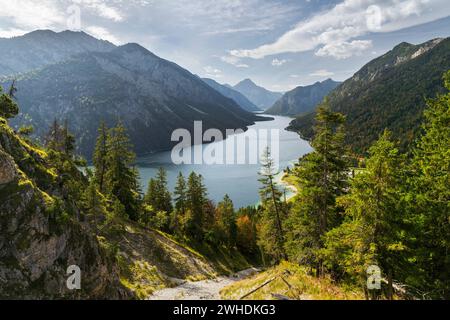 Plansee, Reutte, Alpes d'Ammergau, Tyrol, Autriche Banque D'Images