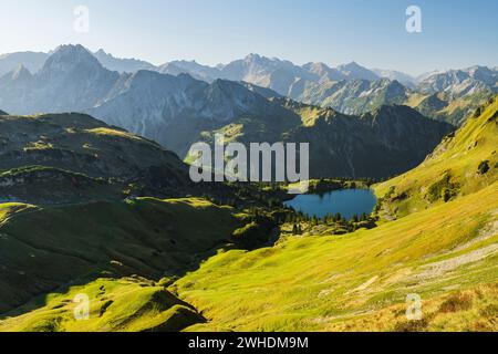 Seealpsee, Hintere Seealpe, Höfats, Allgäu Alpes, Allgäu, Bavière, Allemagne Banque D'Images
