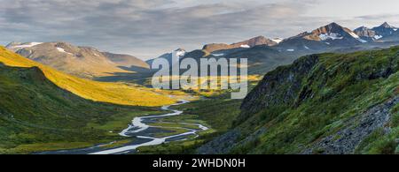 Upper Rapadalen, Rapaälven, Parc national de Sarek, Laponie, Suède, Europe Banque D'Images